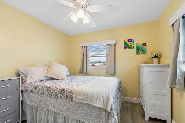 3601 YARDLEY AVENUE N, St Petersburg, FL 33713