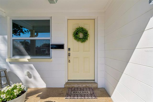 3601 YARDLEY AVENUE N, St Petersburg, FL 33713