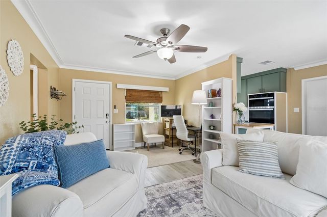 3601 YARDLEY AVENUE N, St Petersburg, FL 33713