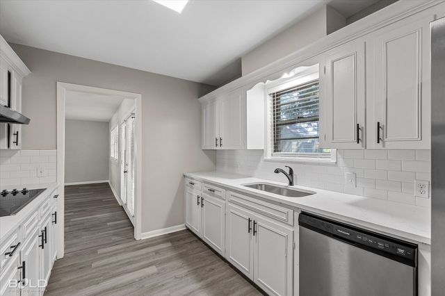 9433 Garfield Drive, Shreveport, LA 71118