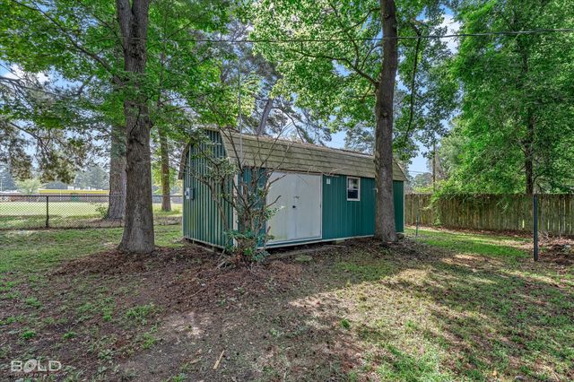 9433 Garfield Drive, Shreveport, LA 71118
