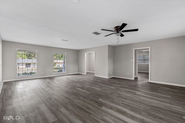 9433 Garfield Drive, Shreveport, LA 71118