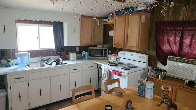 207 N State Street, Gobles City, MI 49055