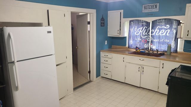 207 N State Street, Gobles City, MI 49055