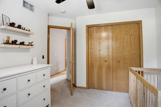 8854 Spring Lane, Woodbury, MN 55125