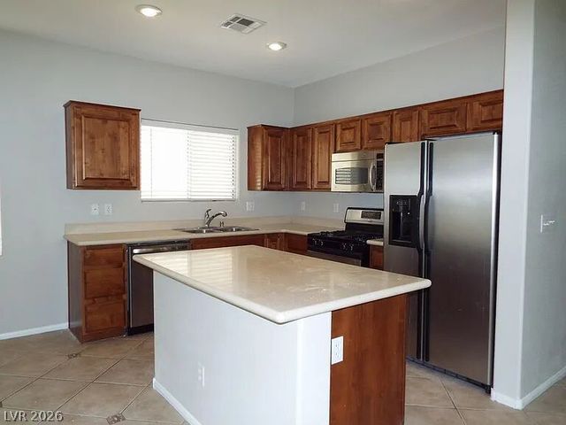 10825 Paradise Road, Henderson, NV 89052