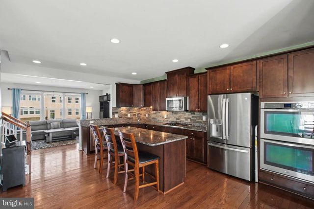 16700 SHACKLEFORD WAY, Woodbridge, VA 22191