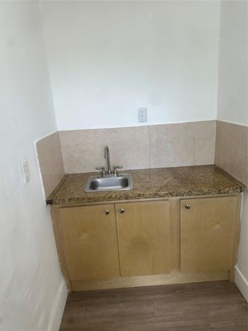 6541 Miramar Parkway, Miramar, FL 33023