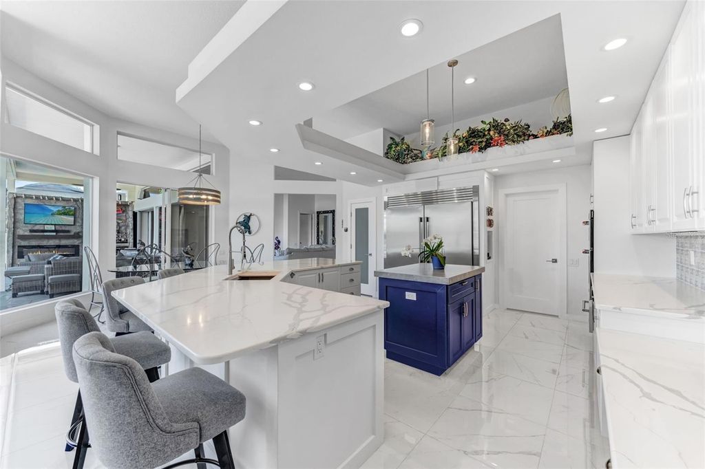 Image 16 of property listing at 1307 ALHAMBRA DRIVE, Apollo Beach, FL 33572