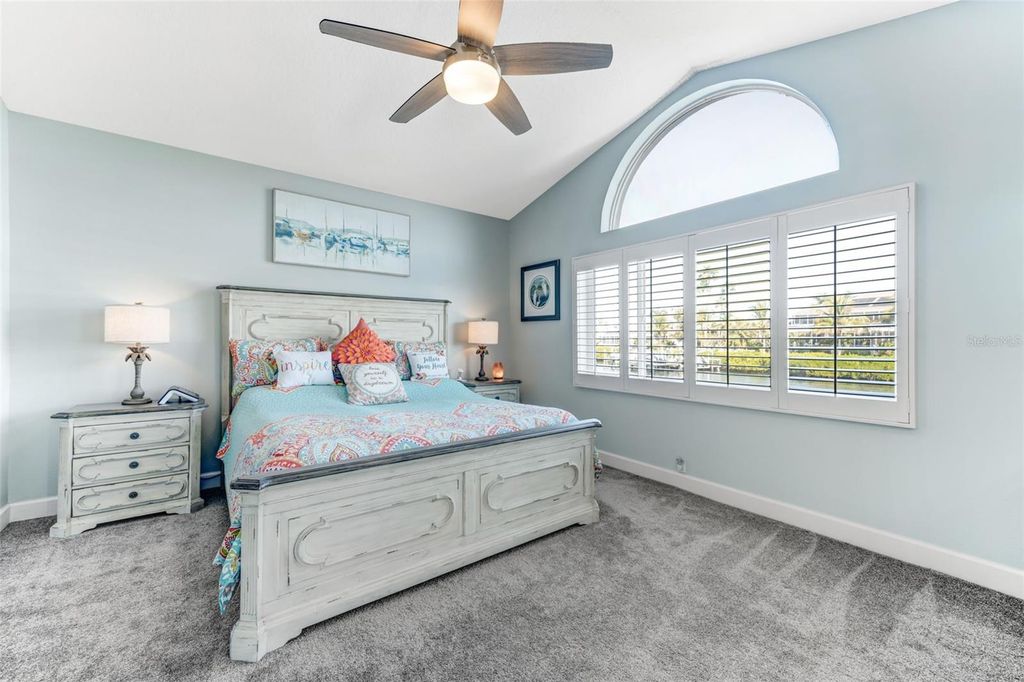 Image 41 of property listing at 1307 ALHAMBRA DRIVE, Apollo Beach, FL 33572