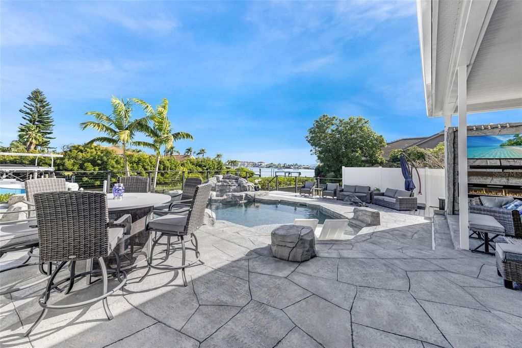 Image 51 of property listing at 1307 ALHAMBRA DRIVE, Apollo Beach, FL 33572