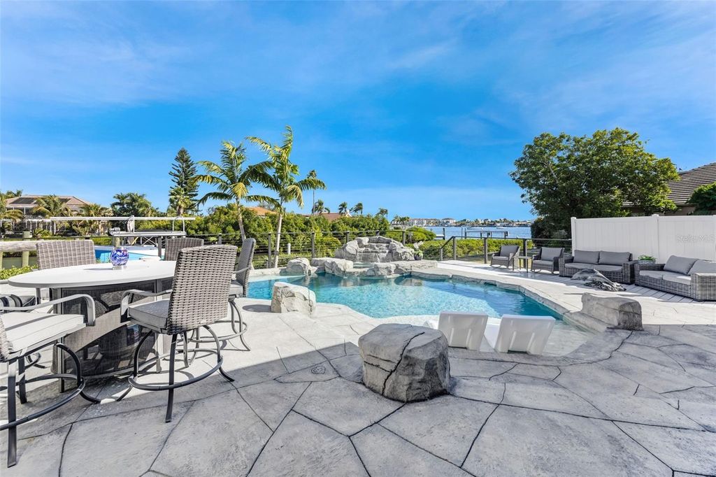 Image 52 of property listing at 1307 ALHAMBRA DRIVE, Apollo Beach, FL 33572