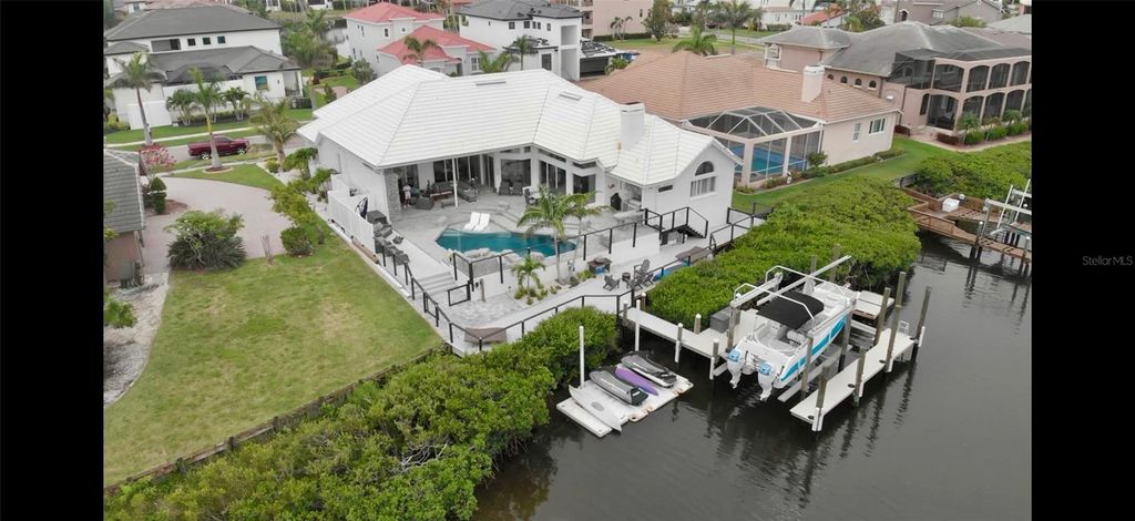 Image 70 of property listing at 1307 ALHAMBRA DRIVE, Apollo Beach, FL 33572