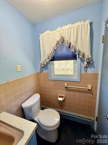 3195 Westview Street, Valdese, NC 28690