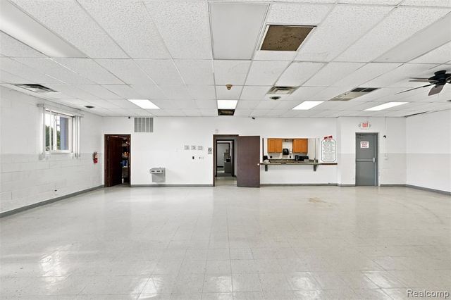 12305 Beech Daly Road, Taylor, MI 48180