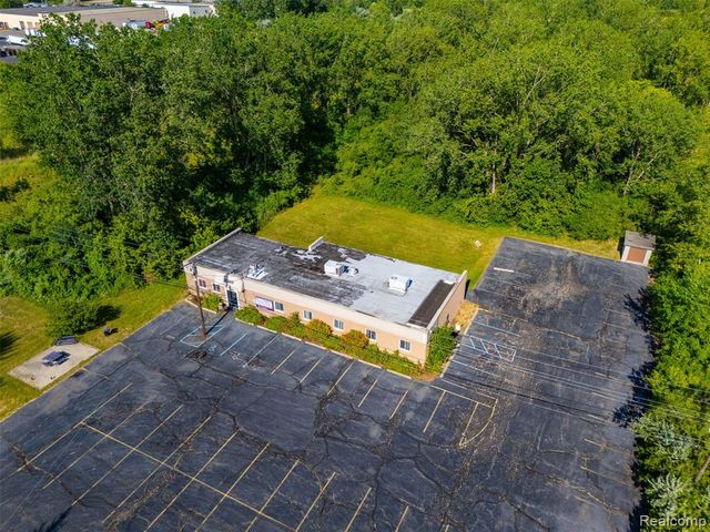 12305 Beech Daly Road, Taylor, MI 48180