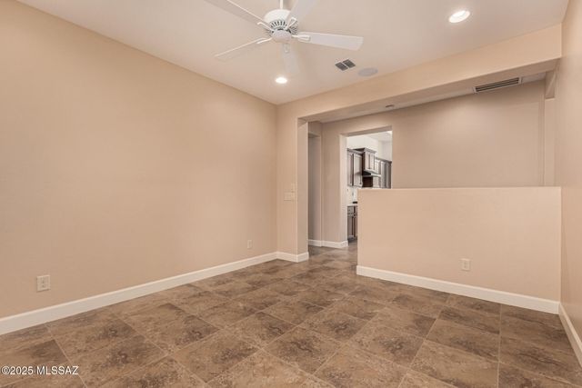 566 N Ramos Lane, Green Valley, AZ 85614