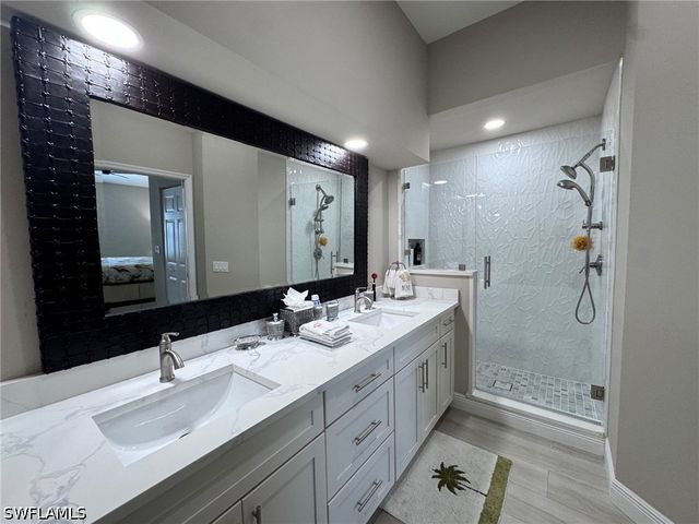 6800 Satinleaf RD S 204, Naples, FL 34109