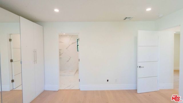 10520 Ashton Avenue, Los Angeles, CA 90024