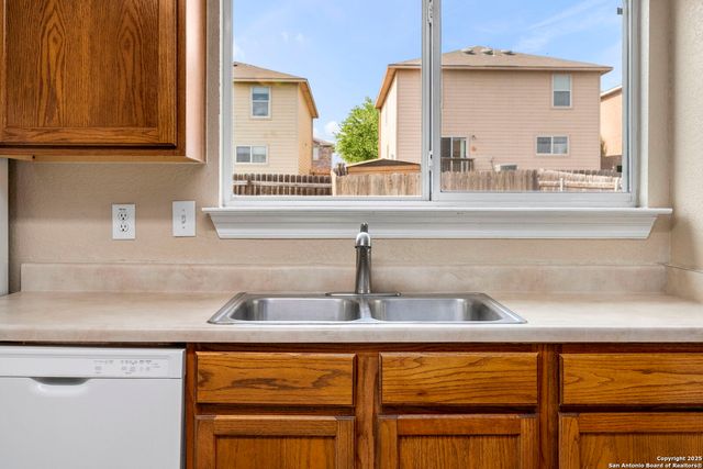 6335 fence crossing, San Antonio, TX 78244