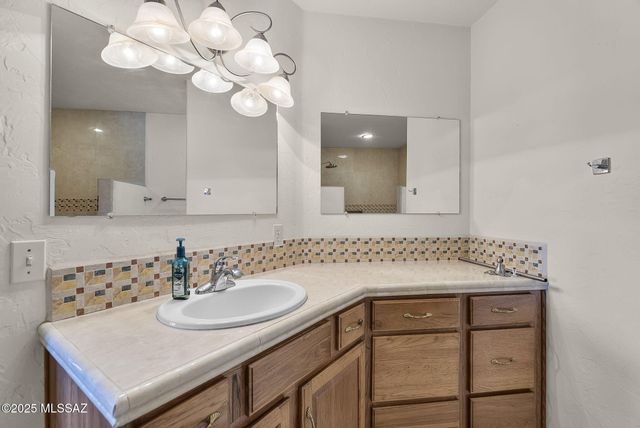 21 Ranchero Court, Patagonia, AZ 85624