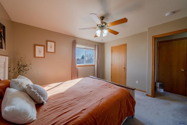 2477 REED CT, Rapid City, SD 57703