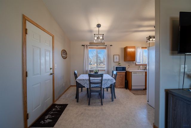 2477 REED CT, Rapid City, SD 57703