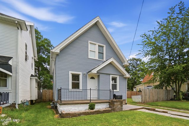815 Woodsdale Avenue, Toledo, OH 43609