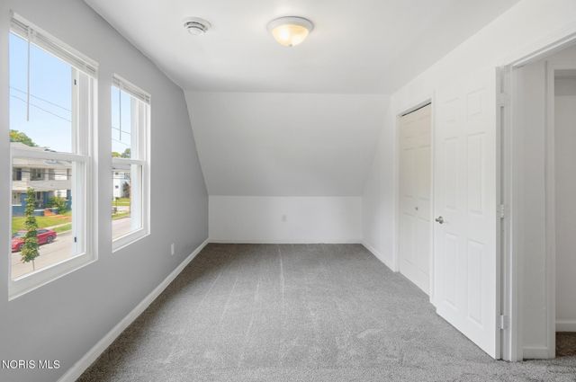 815 Woodsdale Avenue, Toledo, OH 43609