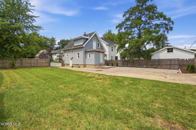 815 Woodsdale Avenue, Toledo, OH 43609