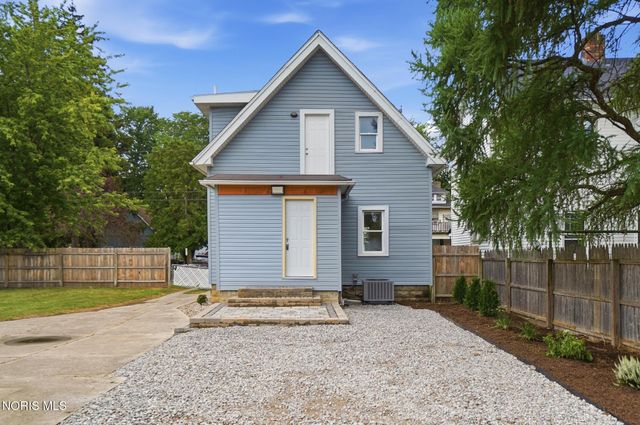 815 Woodsdale Avenue, Toledo, OH 43609