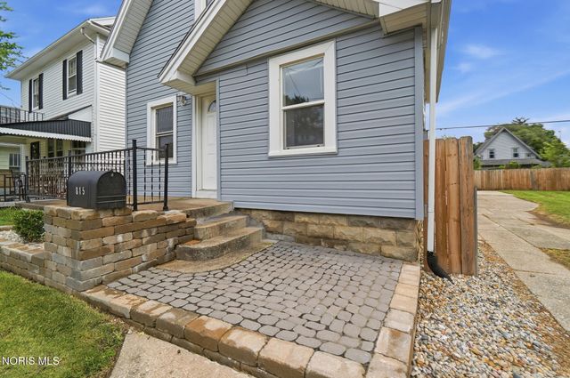 815 Woodsdale Avenue, Toledo, OH 43609
