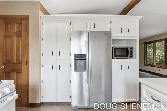 6632 City View Drive, Hudsonville, MI 49426
