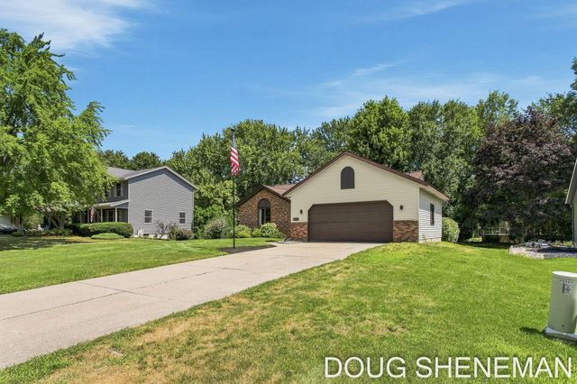 6632 City View Drive, Hudsonville, MI 49426