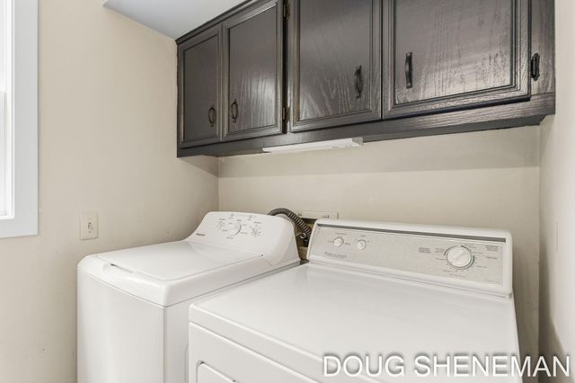 6632 City View Drive, Hudsonville, MI 49426