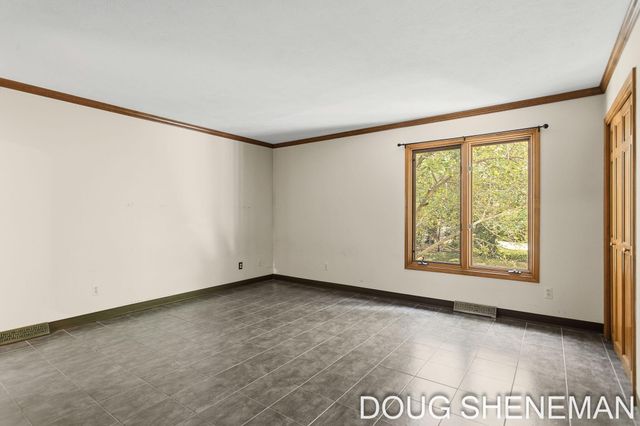 6632 City View Drive, Hudsonville, MI 49426