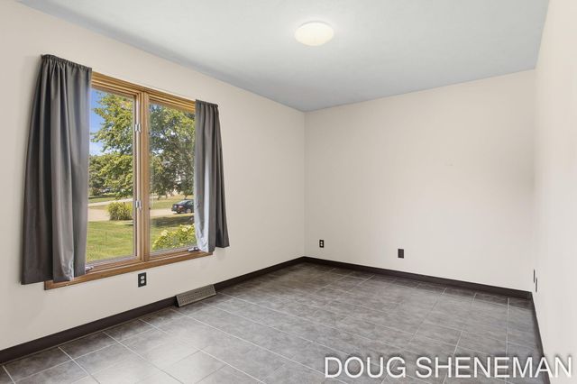 6632 City View Drive, Hudsonville, MI 49426