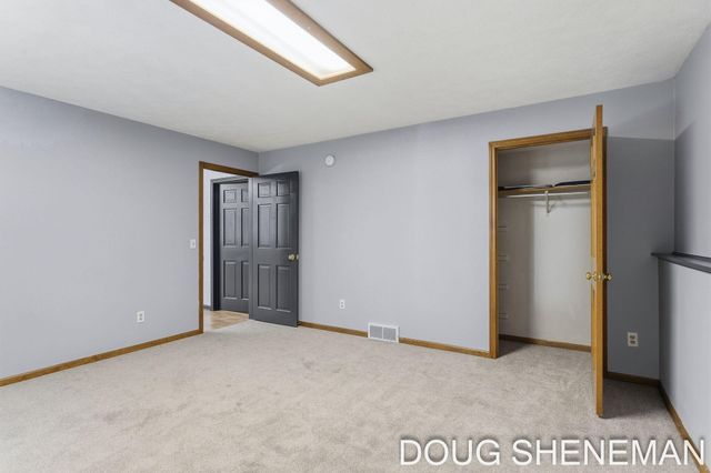 6632 City View Drive, Hudsonville, MI 49426