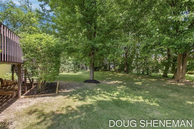 6632 City View Drive, Hudsonville, MI 49426