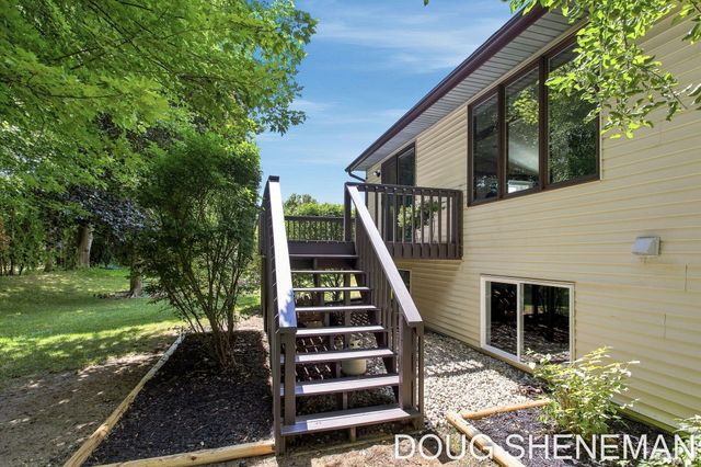 6632 City View Drive, Hudsonville, MI 49426