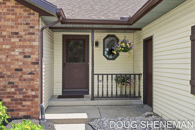 6632 City View Drive, Hudsonville, MI 49426
