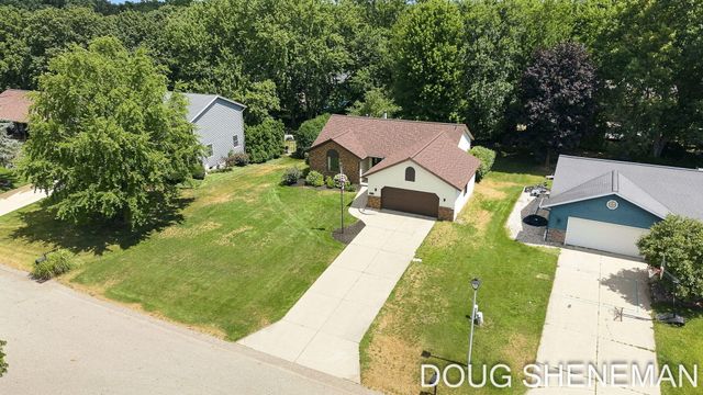 6632 City View Drive, Hudsonville, MI 49426