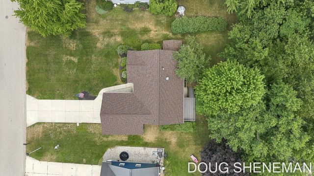 6632 City View Drive, Hudsonville, MI 49426