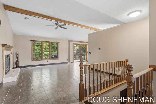 6632 City View Drive, Hudsonville, MI 49426
