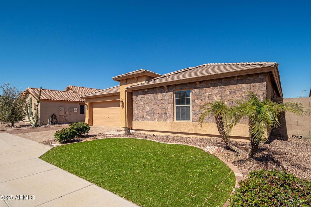 25256 W Darrel Drive, Buckeye, AZ 85326