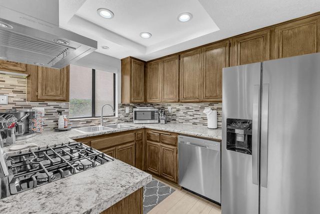 41640 Jupiter Hills Court, Palm Desert, CA 92211