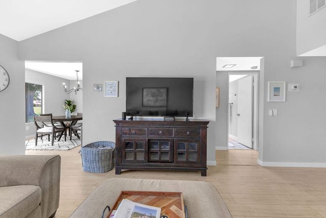 41640 Jupiter Hills Court, Palm Desert, CA 92211