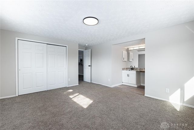 5260 Beechview Drive, Dayton, OH 45424