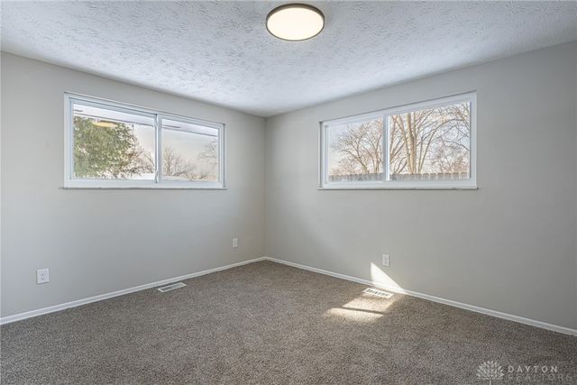 5260 Beechview Drive, Dayton, OH 45424