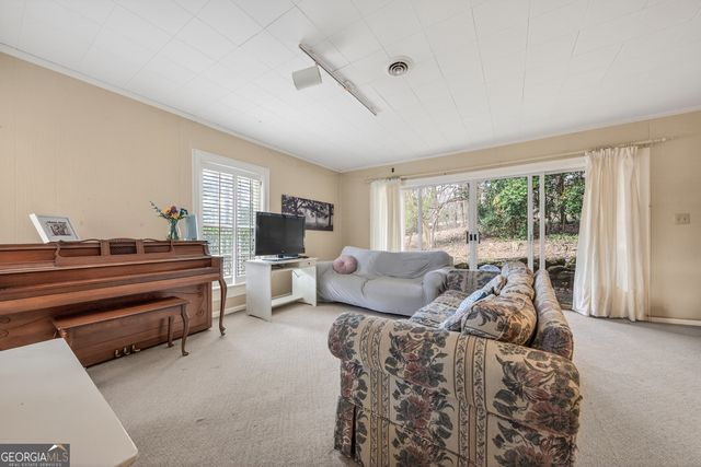 220 Tanglewood Drive, Athens, GA 30606